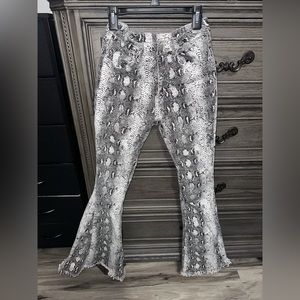 Gorgeous snake print flare jeans!